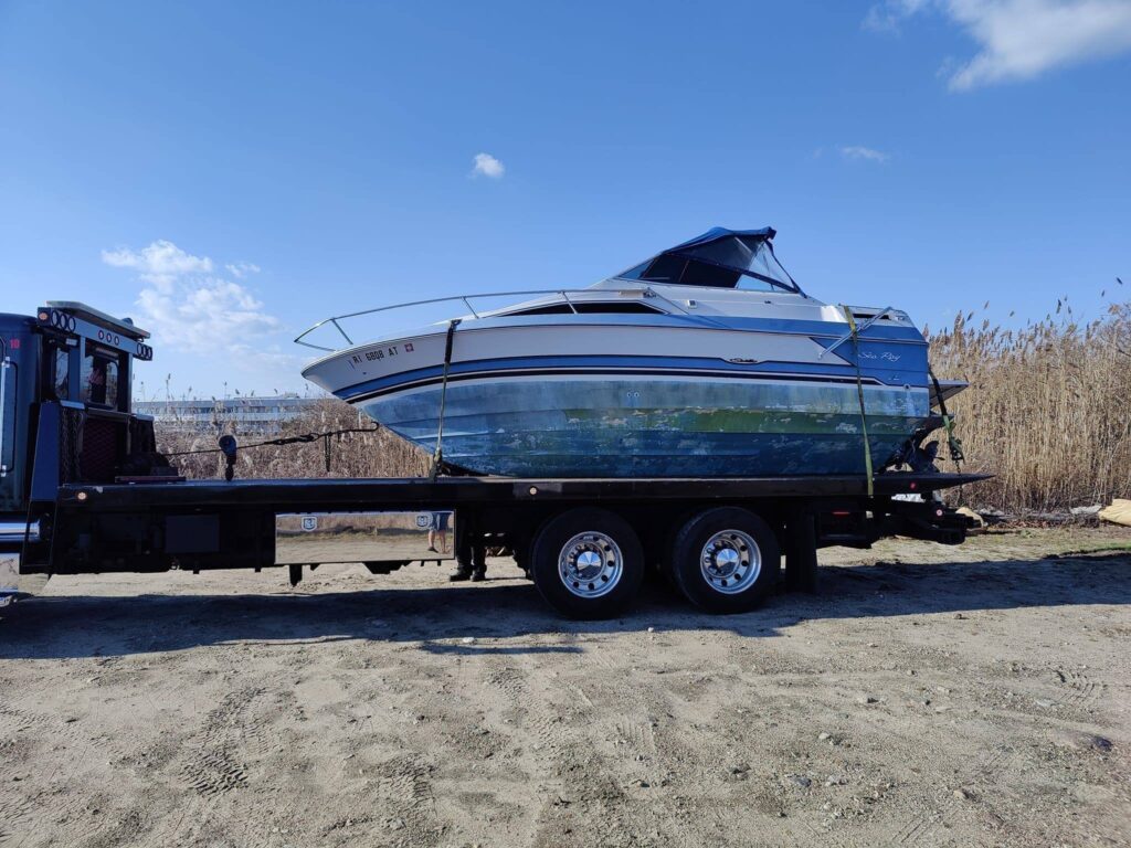 Professional Boat Removal & Disposal in Rhode Island