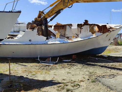 Boat Removal & Disposal Services in Rhode Island
